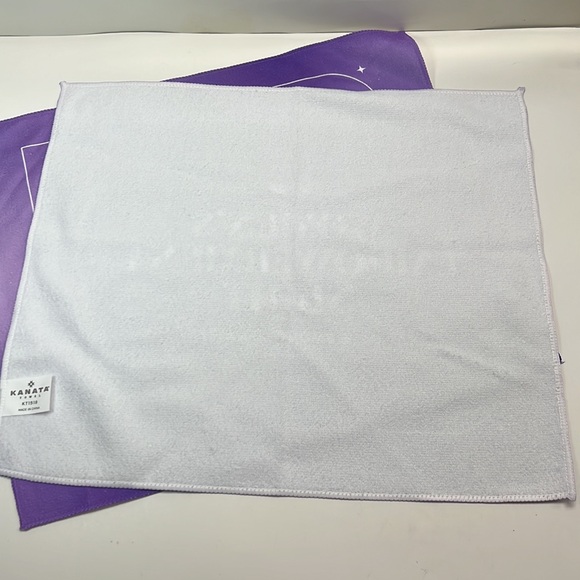 Two Sacramento Kings towels - Picture 3 of 4